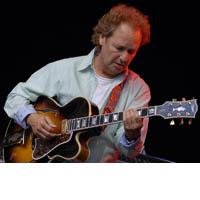 Portrait of Lee Ritenour