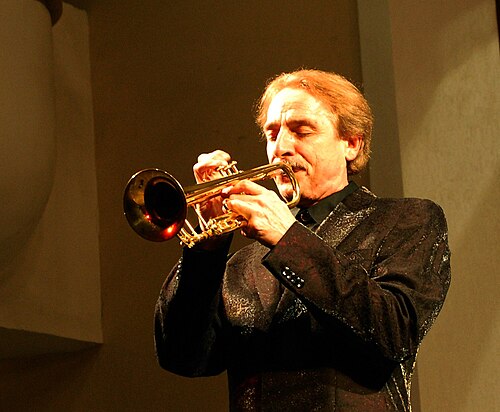 Portrait of Allen Vizzutti