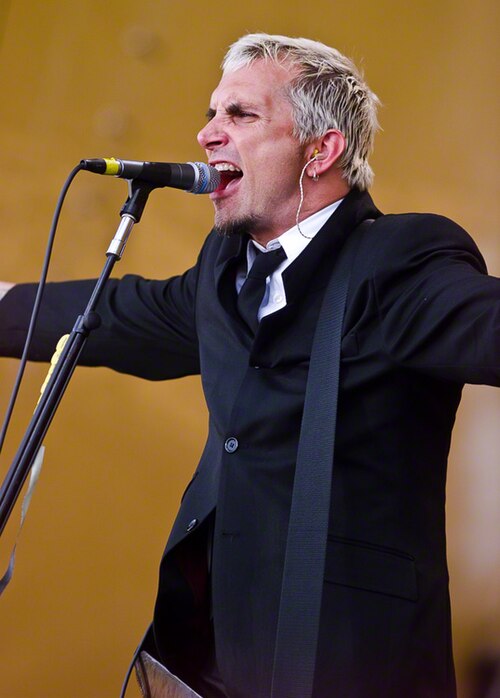 Portrait of Art Alexakis