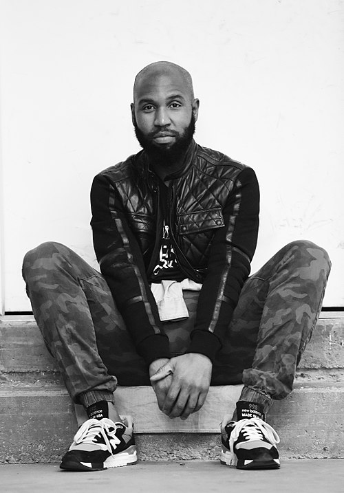 Portrait of Claude Kelly