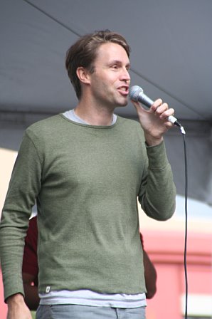 Portrait of Deke Sharon