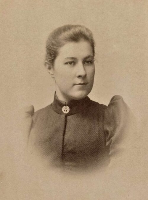 Portrait of Edith Sohlstrom