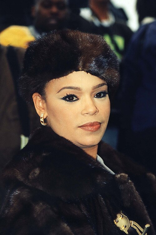 Portrait of Faith Evans