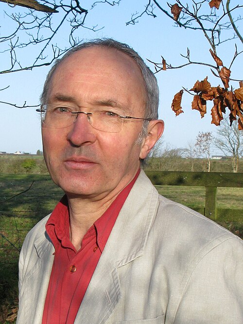 Portrait of Gareth Glyn