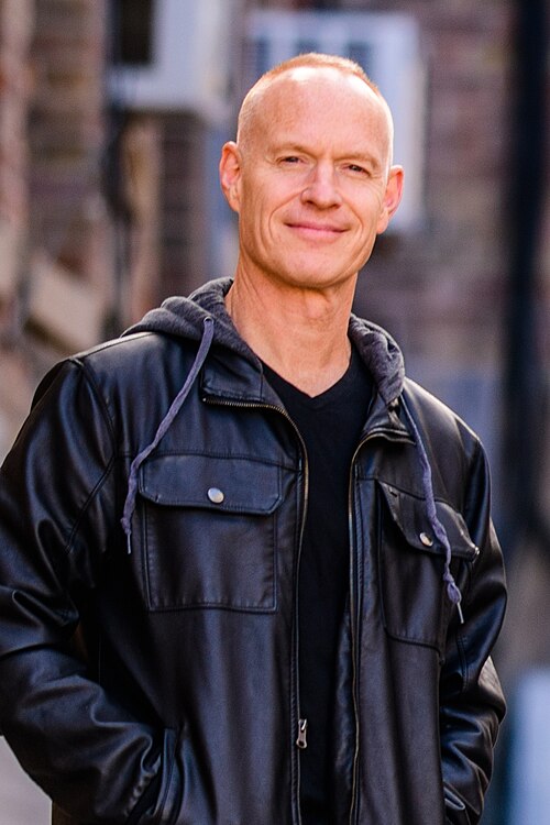 Portrait of Jon Schmidt