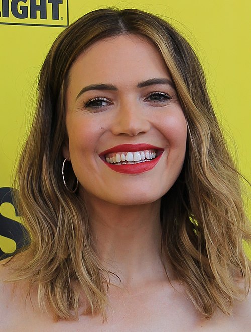 Portrait of Mandy Moore