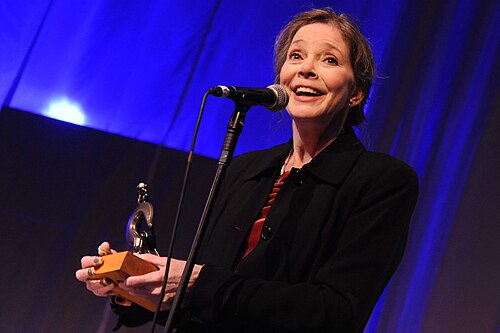 Portrait of Nanci Griffith