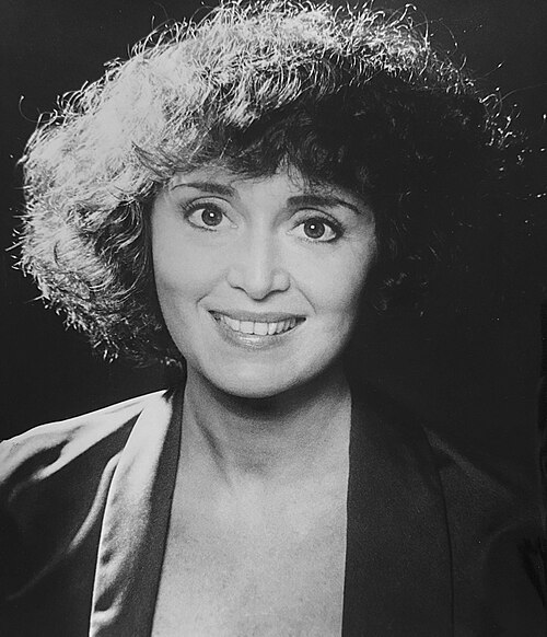 Portrait of Nancy Ford