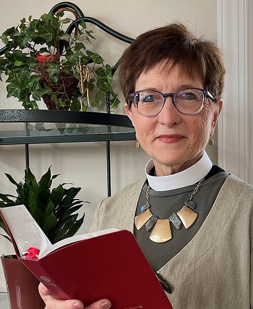 Portrait of Nancy Raabe