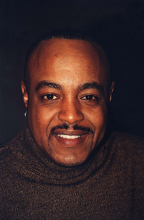 Portrait of Peabo Bryson