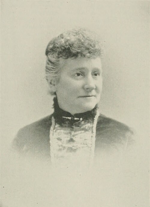 Portrait of Phoebe Knapp