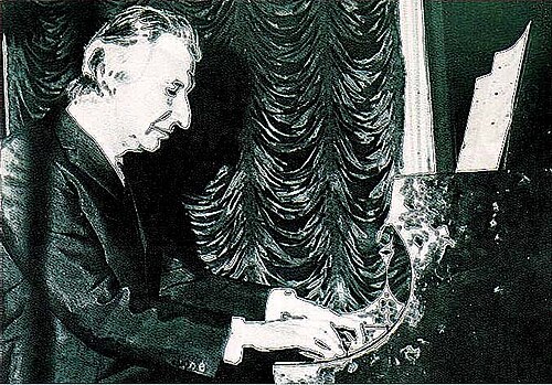 Portrait of Ronnie Aldrich