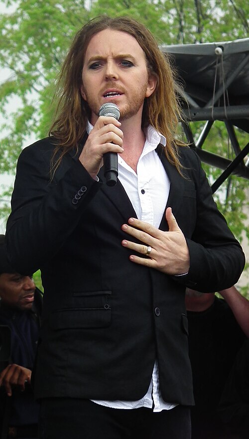 Portrait of Tim Minchin