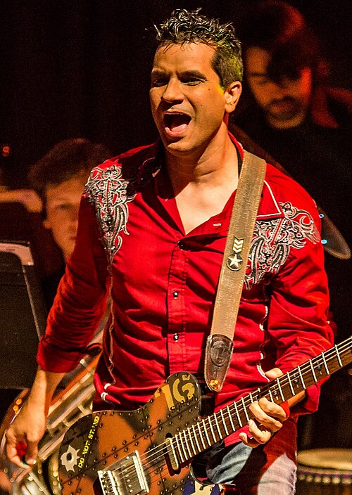 Portrait of Tommy Tallarico