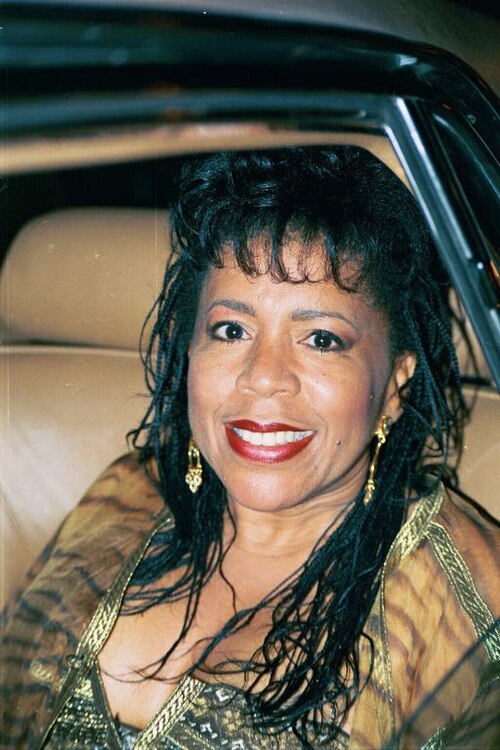 Portrait of Valerie Simpson